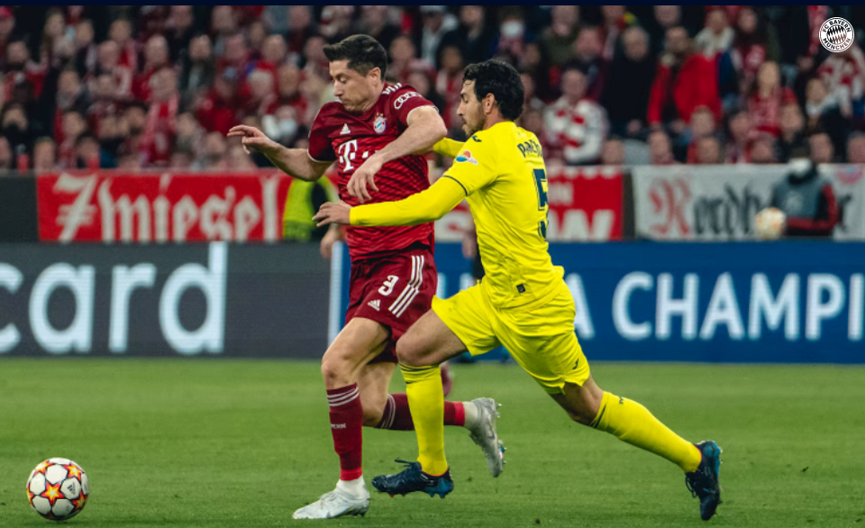 Ngay sau tiếng còi khai cuộc, Hùm xám đã chủ động chơi dâng cao. (Nguồn: FcBayern)