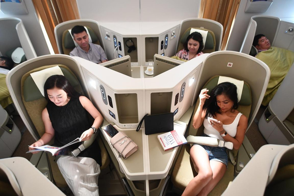 Hạng Thương gia của Boeing 787-10 gồm 24 ghế được bố trí theo sơ đồ 1-2-1 với độ ngả ghế phẳng tuyệt đối 180 độ. (Ảnh: Minh Tuấn/Vietnam+)