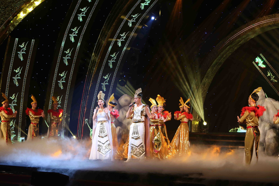 Tiết mục văn nghệ chào mừng khai mạc Liên hoan Phim quốc tế Hà Nội lần thứ V. (Ảnh: Thành Đạt/TTXVN)