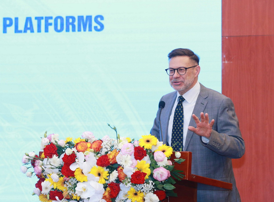 Đại sứ Australia tại Việt Nam Andrew Goledzinowski phát biểu khai mạc hội thảo. (Ảnh: Phương Hoa/TTXVN)