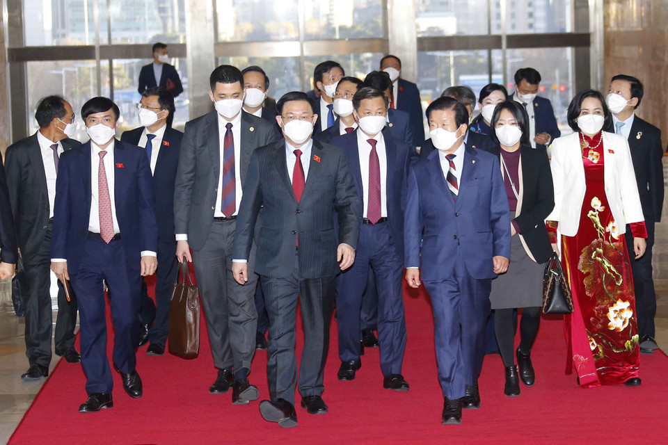 Chủ tịch Quốc hội Hàn Quốc Park Byeong-seug đón Chủ tịch Quốc hội Vương Đình Huệ. (Ảnh: Doãn Tấn/TTXVN)