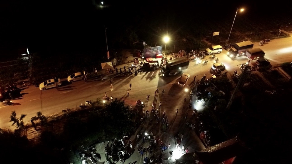 Quang cảnh thôn Hạ Lôi khi dỡ cách ly. (Ảnh: Minh Quyết/TTXVN)