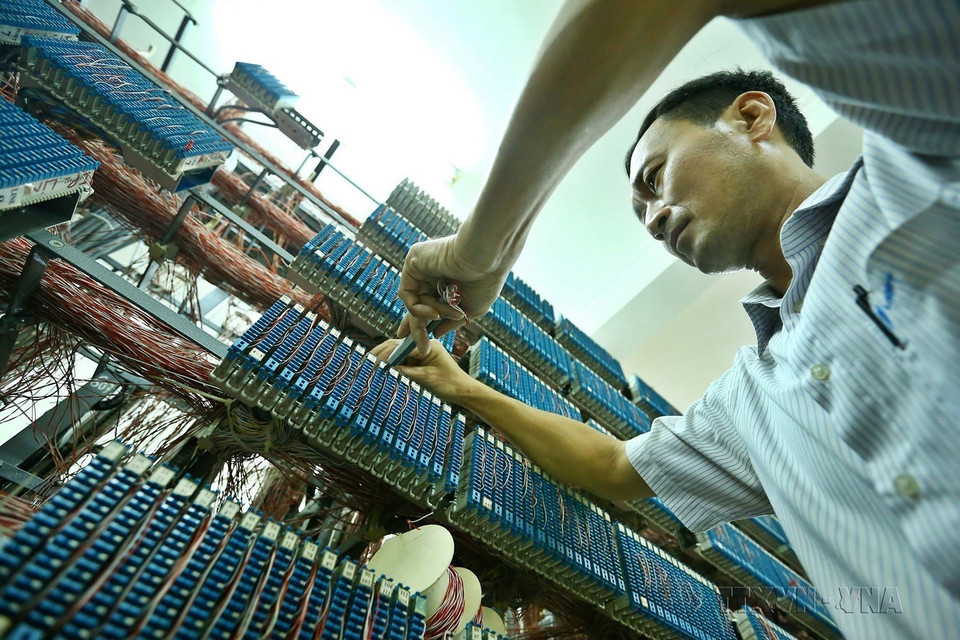 Tập đoàn Bưu chính Viễn thông Việt Nam (VNPT) đã trở thành nhà mạng có tốc độ Internet nhanh nhất tại Việt Nam với tốc độ download đạt 64Mbps và tốc độ upload đạt 65,07Mbps ghi nhận trong kỳ đo kiểm. (Ảnh: Minh Quyết/TTXVN)