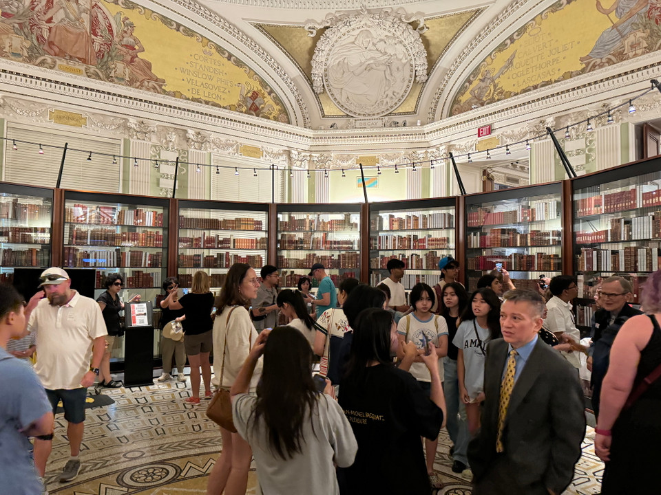 Toàn cảnh khu vực dành cho khách tham quan Thư viện Quốc hội. (Ảnh: Kiều Trang/Vietnam+)