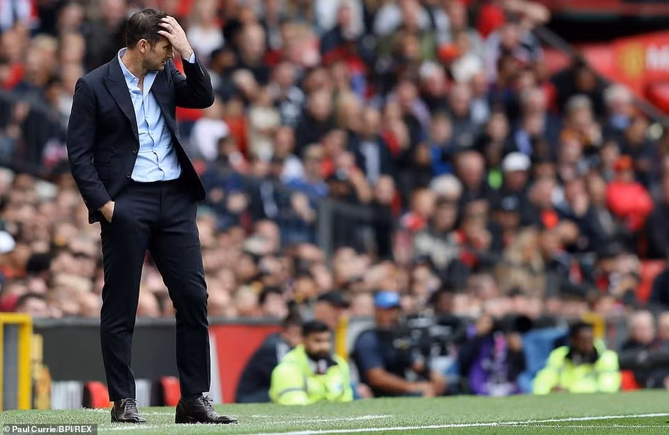Bên kia chiến tuyến, Frank Lampard chắc chắn sẽ còn rất nhiều việc phải làm ở mùa này.
