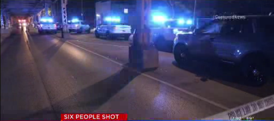 Đài truyền hình CBS đưa tin toàn bộ những người bị bắn, chủ yếu là phụ nữ...