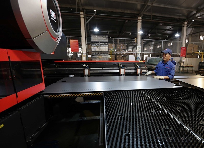 Xưởng đột dập sản phẩm của Công ty Xuân Hòa (Vĩnh Phúc). (Ảnh: Trần Việt/TTXVN)