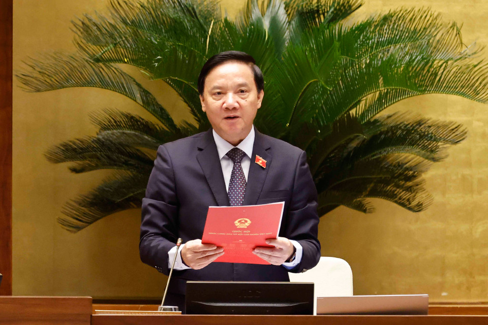 Phó Chủ tịch Quốc hội Nguyễn Khắc Định điều hành phiên bế mạc. (Ảnh: Doãn Tấn/TTXVN)