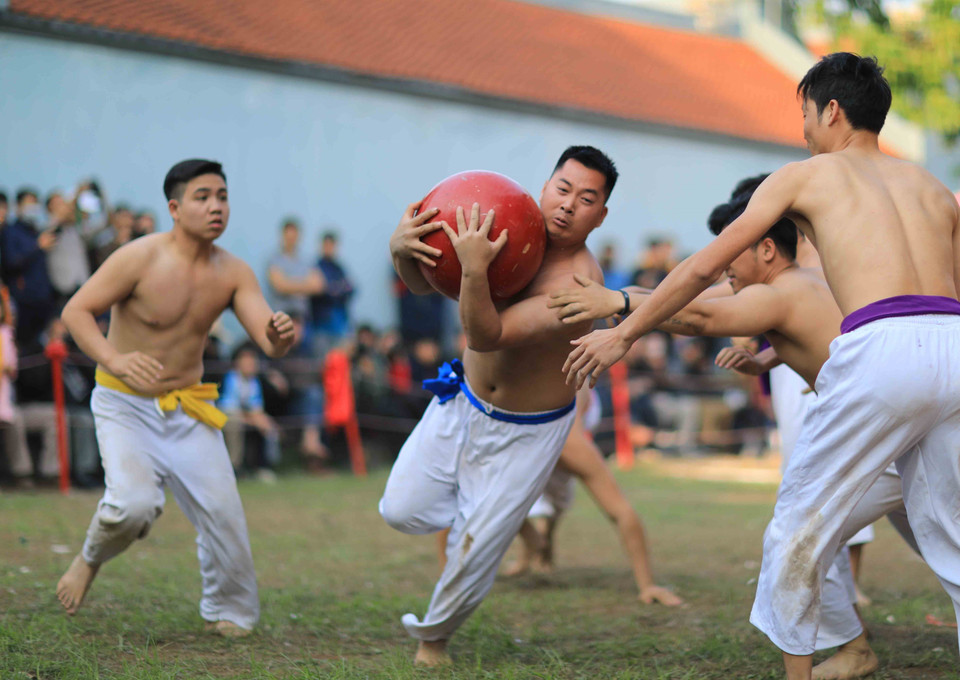 Làng Thuý Lĩnh đã trở thành địa điểm quen thuộc với lễ hội đầu năm. (Ảnh: Anh Tuấn/TTXVN)