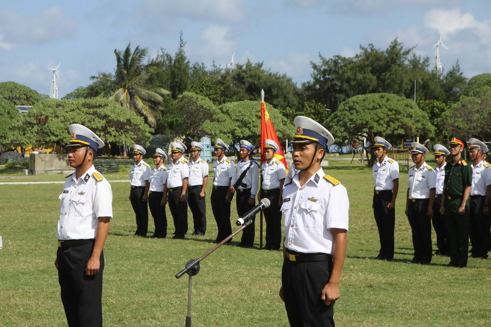 Đọc lời thề danh dự. (Ảnh: Dương Giang/TTXVN)