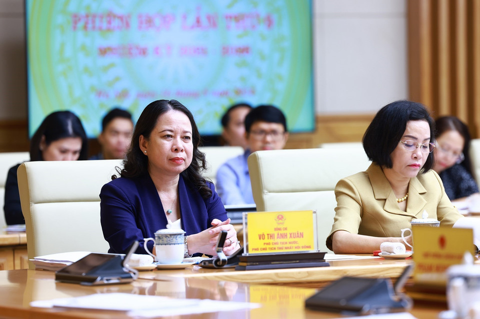 Phó Chủ tịch nước Võ Thị Ánh Xuân, Phó Chủ tịch thứ Nhất Hội đồng Thi đua-Khen thưởng Trung ương tham dự phiên họp. (Ảnh: Dương Giang/TTXVN)