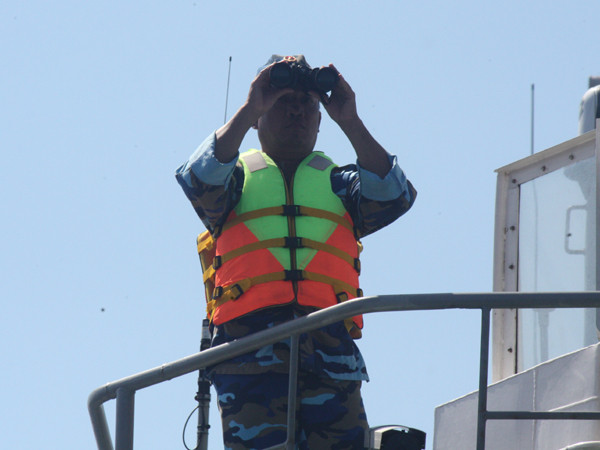 Chỉ tới khi tàu Cảnh sát biển Việt Nam số hiệu CSB 8003 xuất hiện, KN 951 mới hết bị vây ép, cản phá.