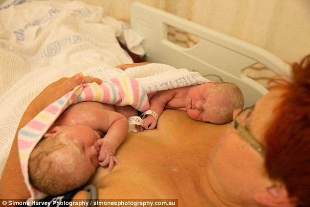 Cô cho biết đó là một khoảnh khắc tuyệt vời, giống như cô đã sinh nở theo cách bình thường.