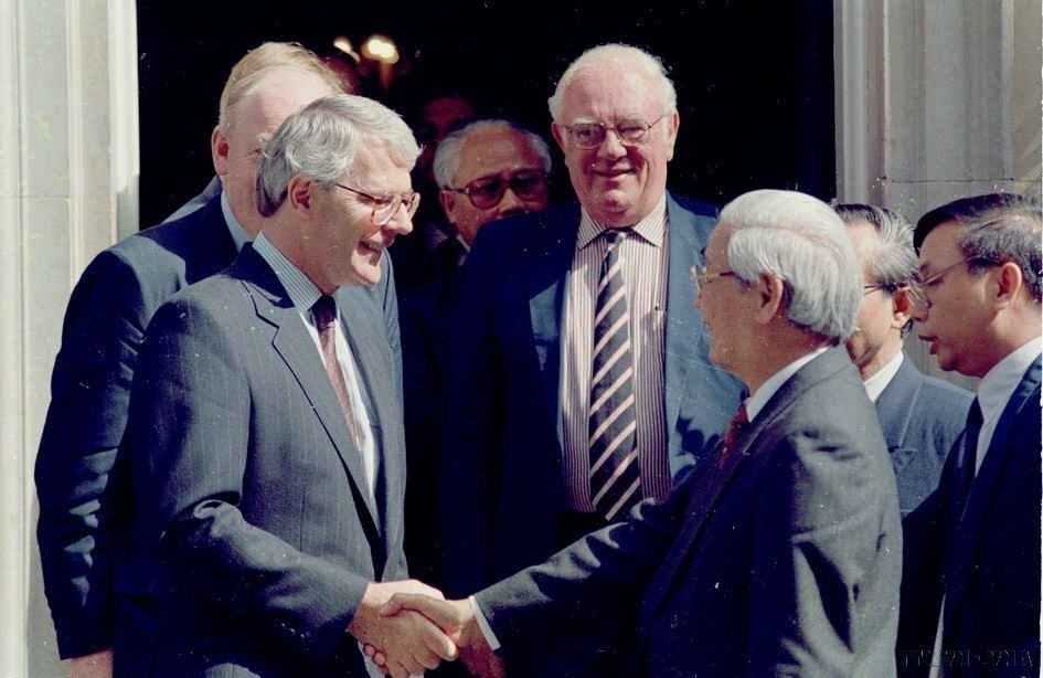 Thủ tướng Võ Văn Kiệt gặp, hội đàm với Thủ tướng Anh John Major trong chuyến thăm chính thức Vương quốc Anh (London, 5/7/1993). (Ảnh: Minh Đạo/TTXVN)