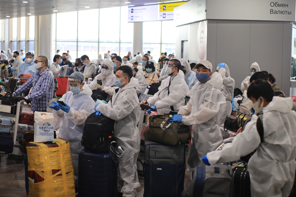 Chiều 12/5/2020, chuyến bay đưa hơn 300 công dân Việt Nam từ Liên bang Nga về nước cất cánh từ Sân bay Sheremetyevo ở thủ đô Moskva. (Ảnh: Trần Hiếu/TTXVN)