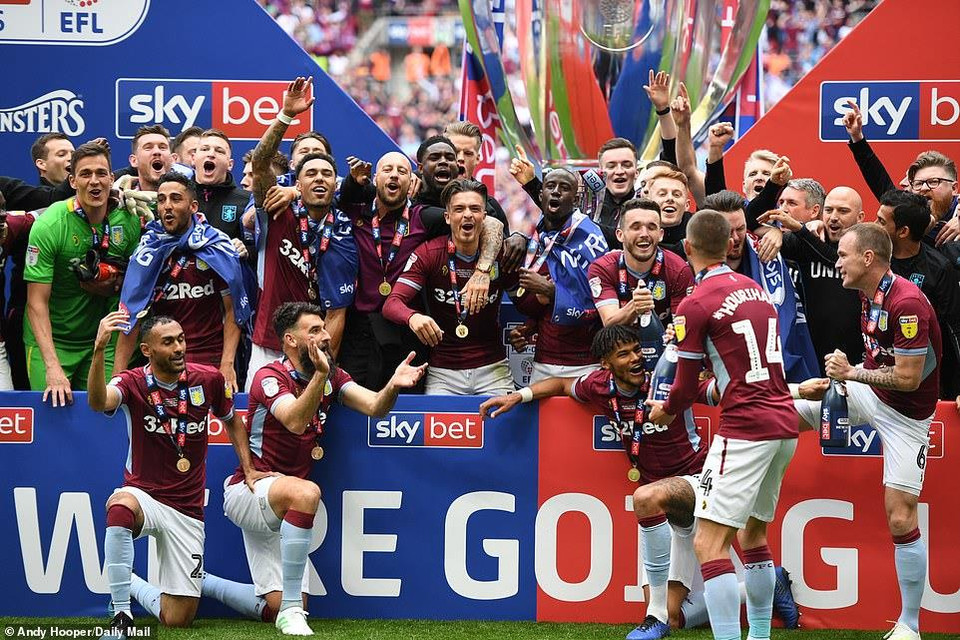 Chiến thắng này giúp Aston Villa giành vé lên chơi ở Premier League mùa tới.