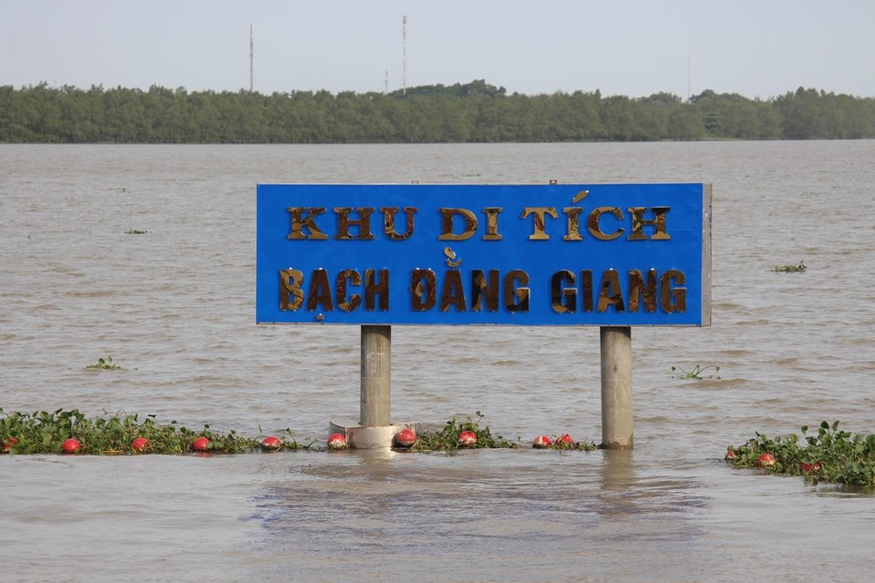 Khu di tích Bạch Đằng Giang-quần thể lịch sử, văn hóa, tín ngưỡng nổi tiếng, nơi ghi dấu các trận thủy chiến lớn trong lịch sử dân tộc. (Ảnh: Hùng Võ/Vietnam+)