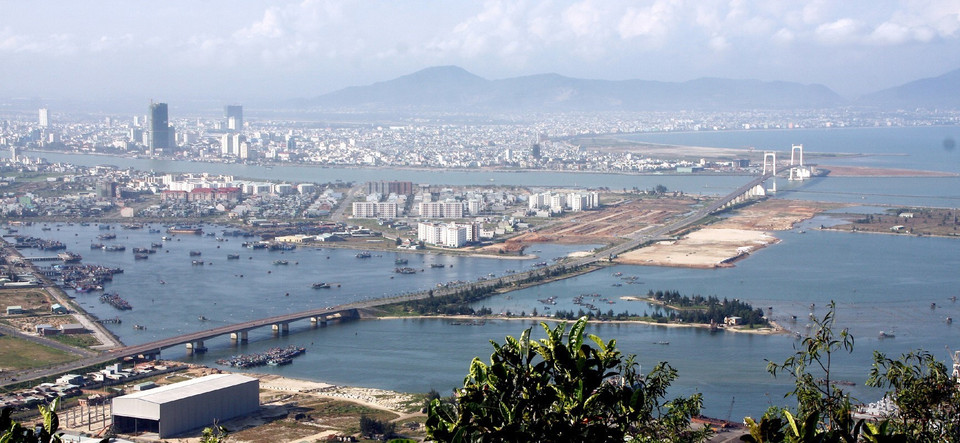 Vịnh Mân Quang nhìn từ bán đảo Sơn Trà. (Ảnh: Trần Lê Lâm/TTXVN)