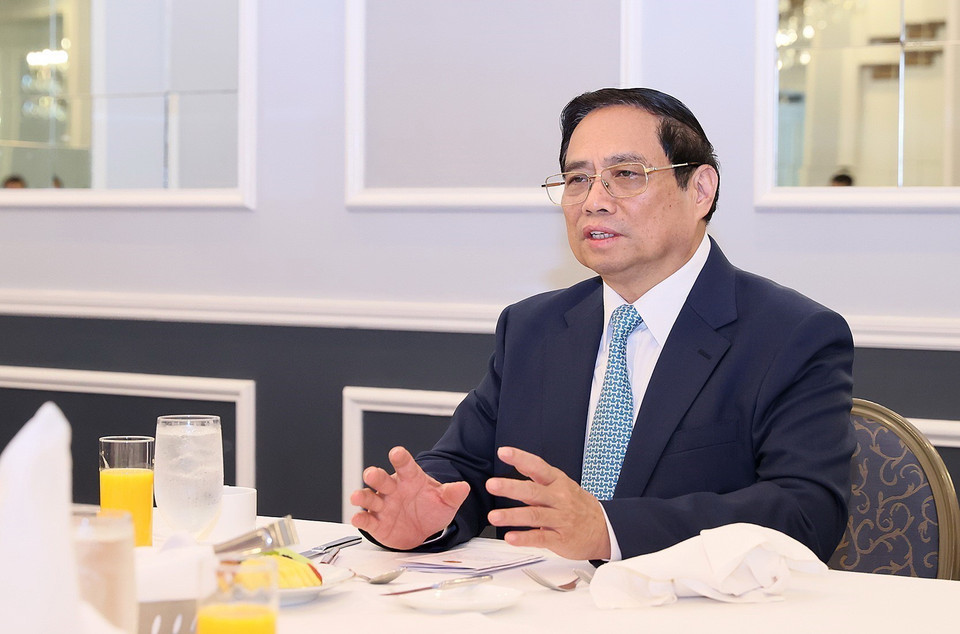 Thủ tướng Phạm Minh Chính ăn sáng và làm việc với một số doanh nghiệp Việt kiều tiêu biểu tại San Francisco, Hoa Kỳ. (Ảnh: Dương Giang/TTXVN)