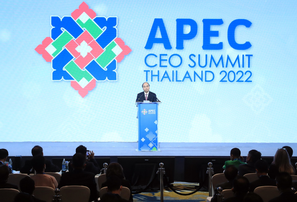 Chủ tịch nước Nguyễn Xuân Phúc phát biểu tại Phiên họp thứ 4 CEO Summit về Thương mại và Đầu tư. (Ảnh: Thống Nhất/TTXVN)