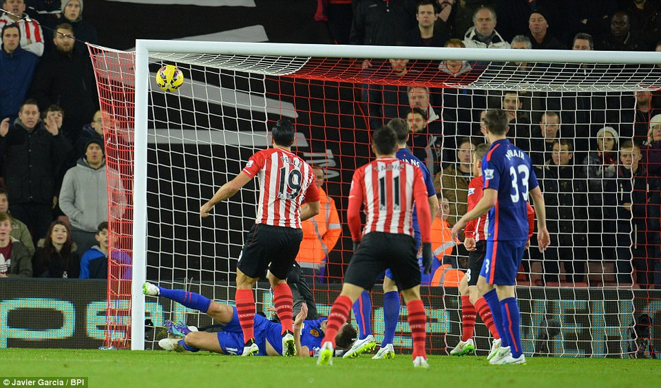 Tuy nhiên, đến phút 32...