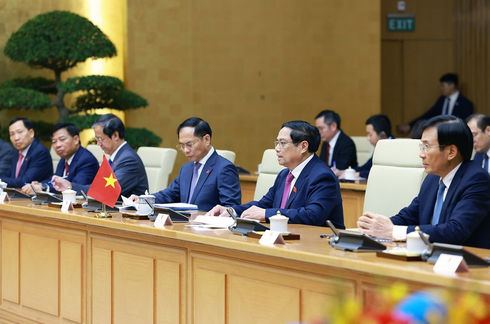 Thủ tướng Phạm Minh Chính phát biểu tại cuộc tiếp kiến Quốc vương Campuchia Norodom Sihamoni. (Ảnh: Dương Giang/TTXVN)