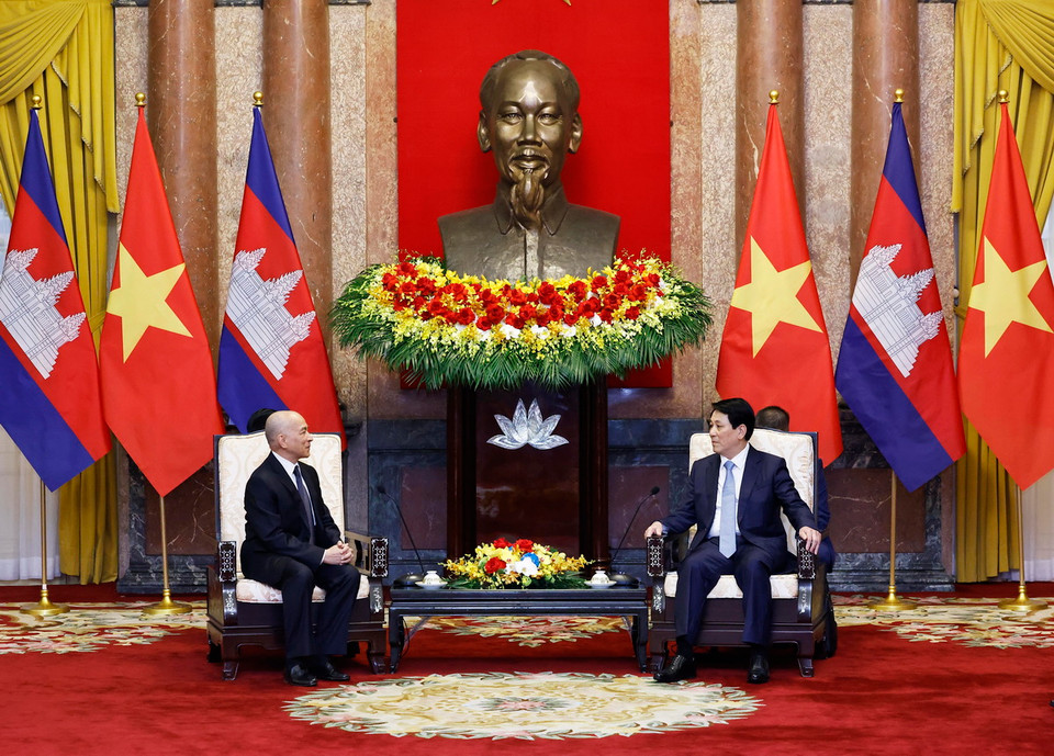 Chủ tịch nước Lương Cường và Quốc vương Campuchia Norodom Sihamoni hội kiến. (Ảnh: Lâm Khánh/TTXVN)