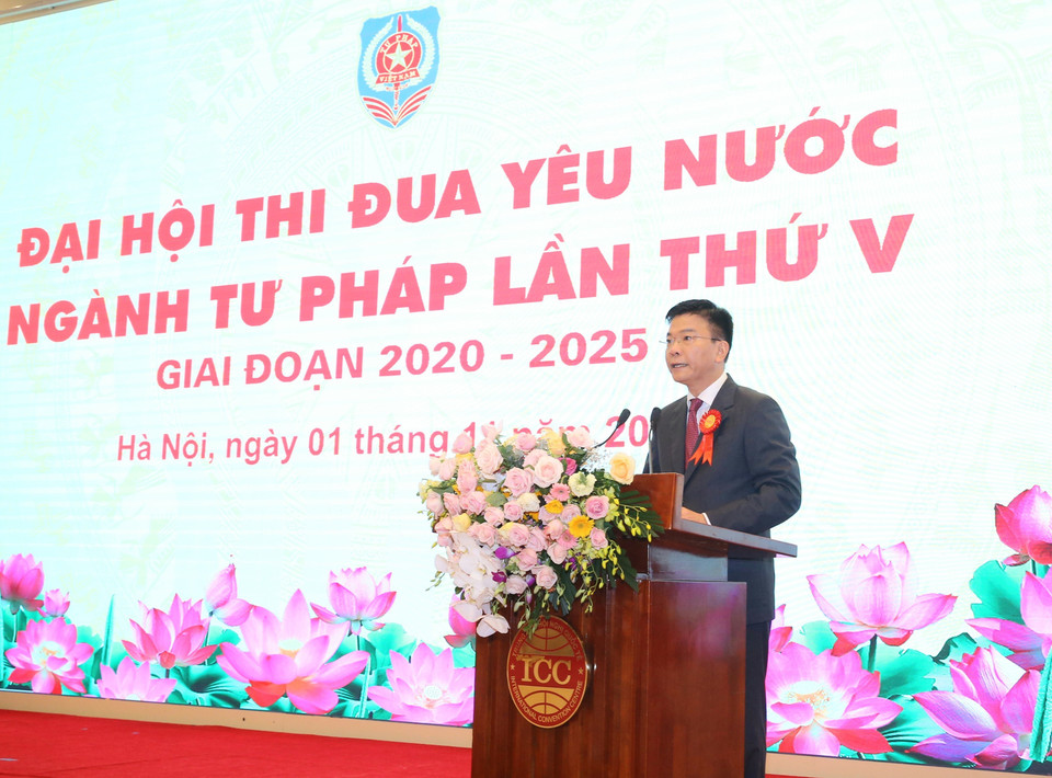 Bộ trưởng Bộ Tư pháp Lê Thành Long phát biểu khai mạc Đại hội. (Ảnh: Doãn Tấn/TTXVN)