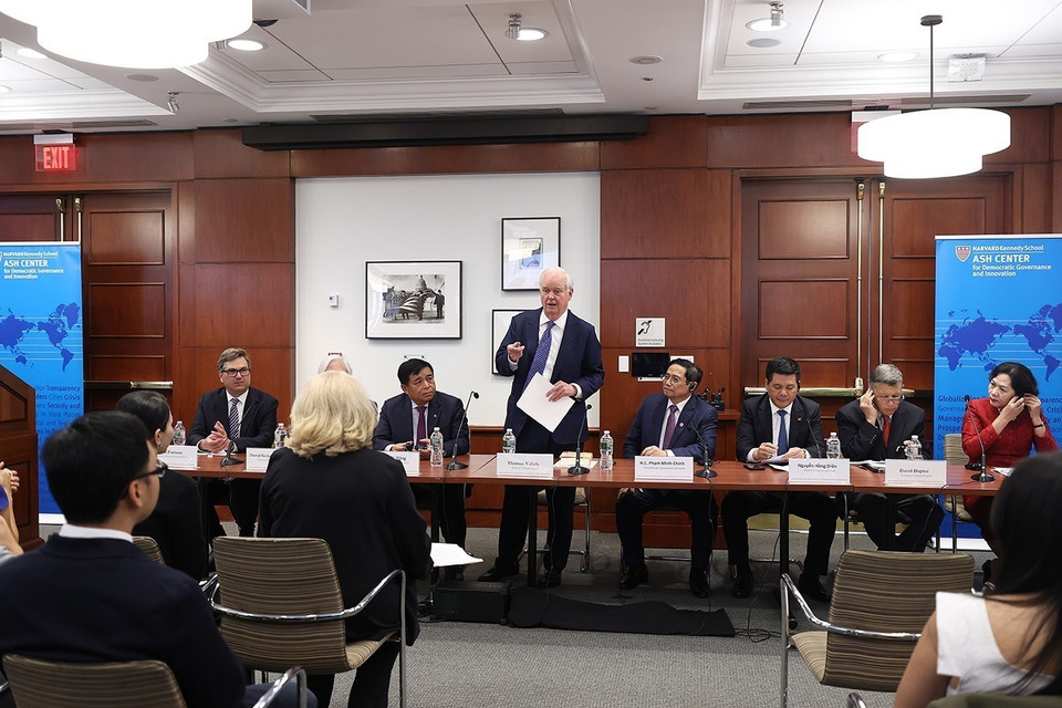 Ông Thomas Vallely, Giám đốc Chương trình Việt Nam tại Đại học Harvard phát biểu. (Ảnh: Dương Giang/TTXVN)