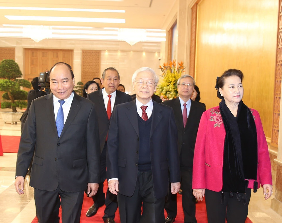 Tổng Bí thư, Chủ tịch nước Nguyễn Phú Trọng; Thủ tướng Chính phủ Nguyễn Xuân Phúc; Chủ tịch Quốc hội Nguyễn Thị Kim Ngân đến dự hội nghị. (Ảnh: Trí Dũng/TTXVN) 