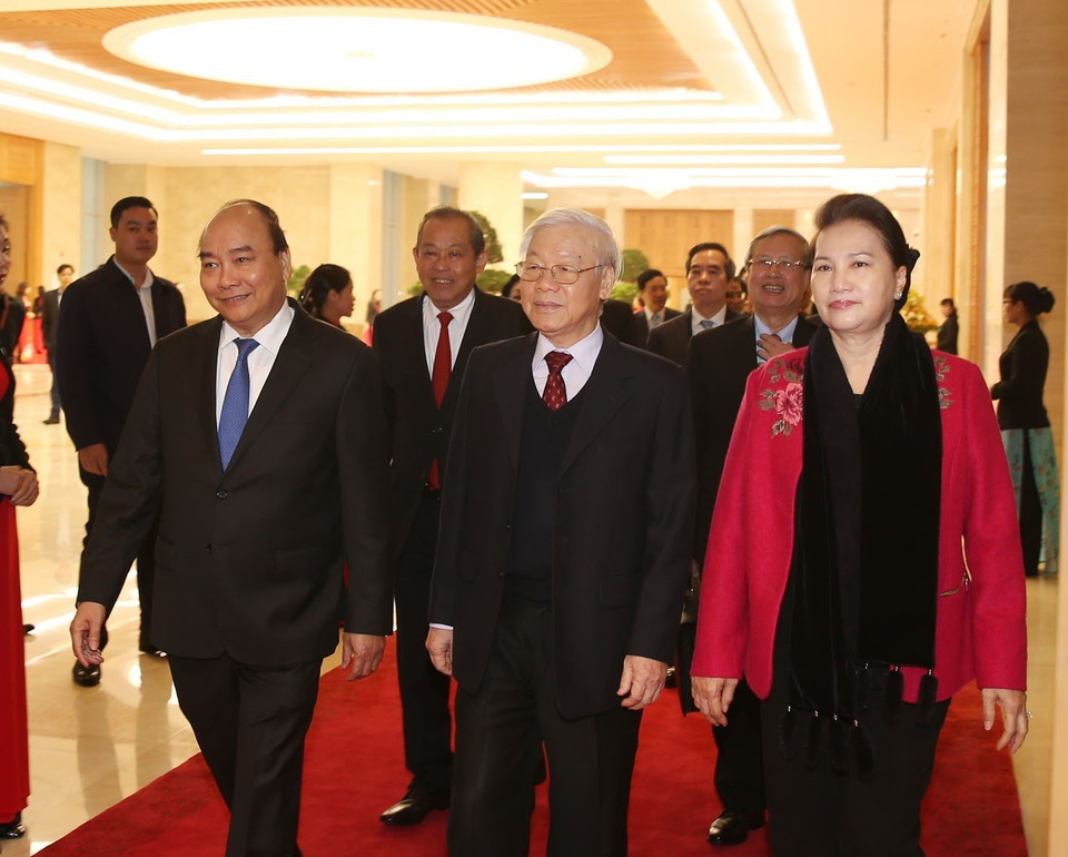 Tổng Bí thư, Chủ tịch nước Nguyễn Phú Trọng; Thủ tướng Chính phủ Nguyễn Xuân Phúc; Chủ tịch Quốc hội Nguyễn Thị Kim Ngân đến dự hội nghị. (Ảnh: Trí Dũng/TTXVN) 