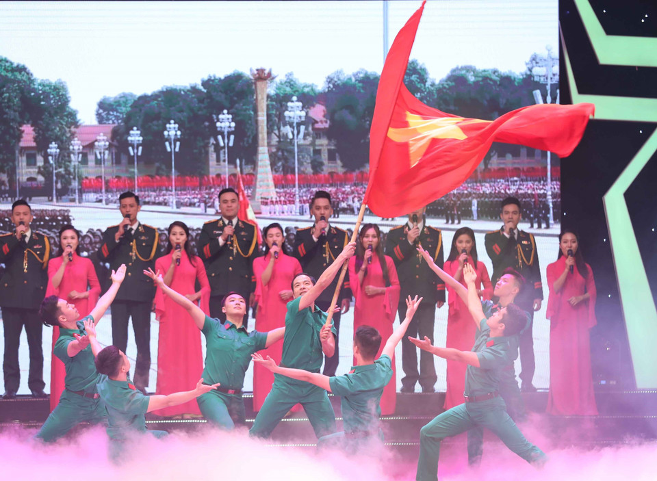 Một tiết mục nghệ thuật trong chương trình.(Ảnh: Thanh Tùng/TTXVN)