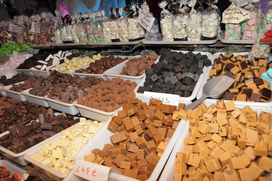 Các loại chocolate đã làm nên tên tuổi của Bỉ. (Ảnh: Hương Giang/Vietnam+)