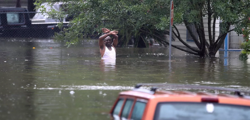 Người dân cầu cứu. (Nguồn: Getty)