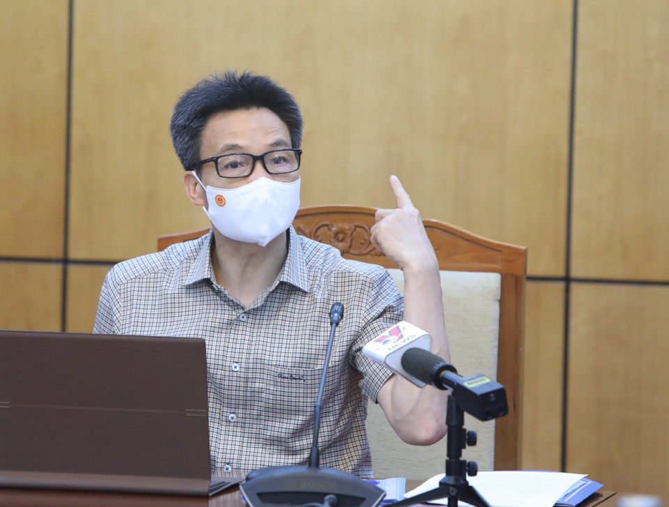 Phó Thủ tướng Vũ Đức Đam chủ trì đầu cầu Bắc Giang. 