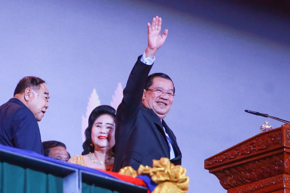 Thủ tướng Campuchia Samdech Techo Hun Sen tại Lễ bế mạc SEA Games 32. (Ảnh: Hoàng Linh/TTXVN)