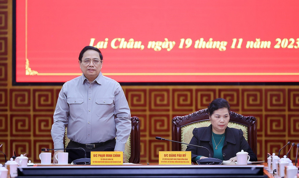 Thủ tướng Phạm Minh Chính chủ trì làm việc với Ban Thường vụ Tỉnh ủy Lai Châu. (Ảnh: Dương Giang/TTXVN)
