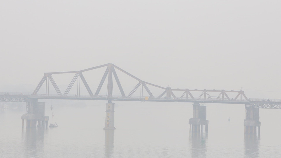 Khu vực Long Biên có chỉ số ô nhiễm không khí lên tới 238 đơn vị. (Ảnh: Tuấn Đức/TTXVN)