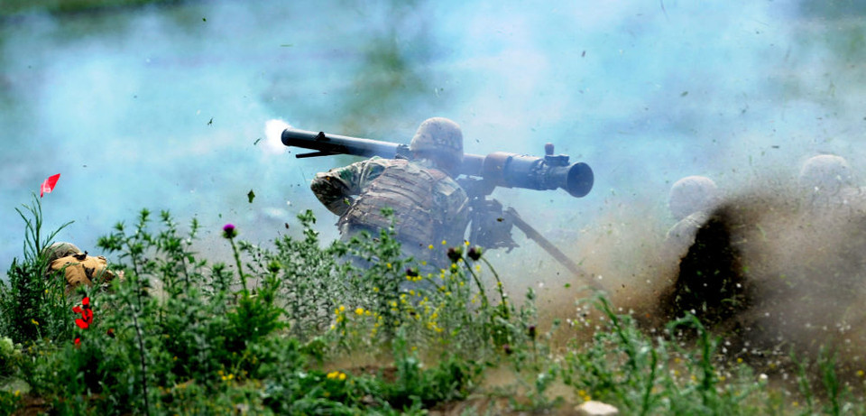 Một quân nhân trong cuộc tập trận Noble Partner 2016 tại khu vực huấn luyện Vaziani bên ngoài Tbilisi, Gruzia. (Nguồn: Sputnik) 