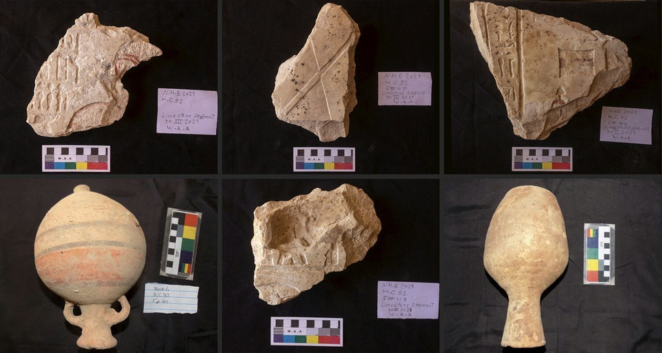 Một số đồ tạo tác được tìm thấy từ những lăng mộ có niên đại khoảng 4.200 năm ở tỉnh Sohag, miền Nam Ai Cập. (Nguồn: THX/TTXVN)