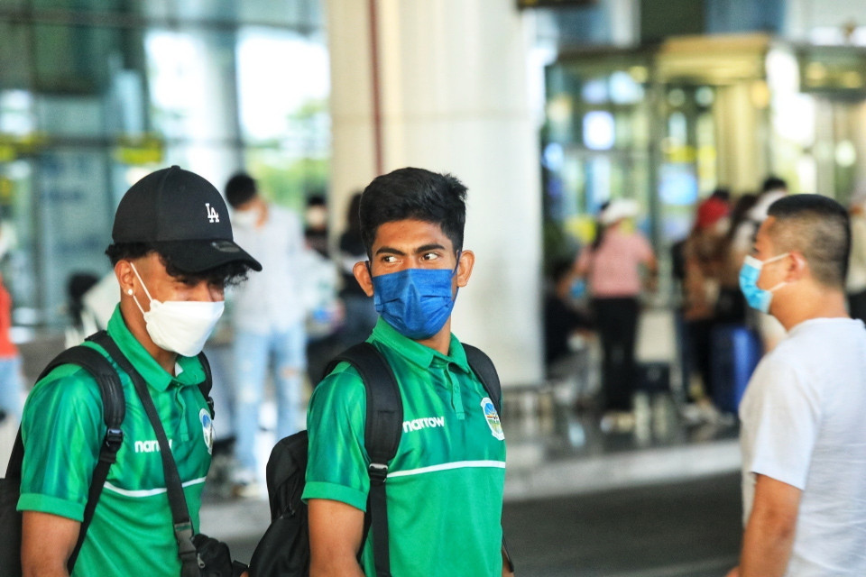 Các cầu thủ đội tuyển U23 Timor Leste tại sân bay quốc tế Nội Bài. (Ảnh: Tuấn Anh/TTXVN)