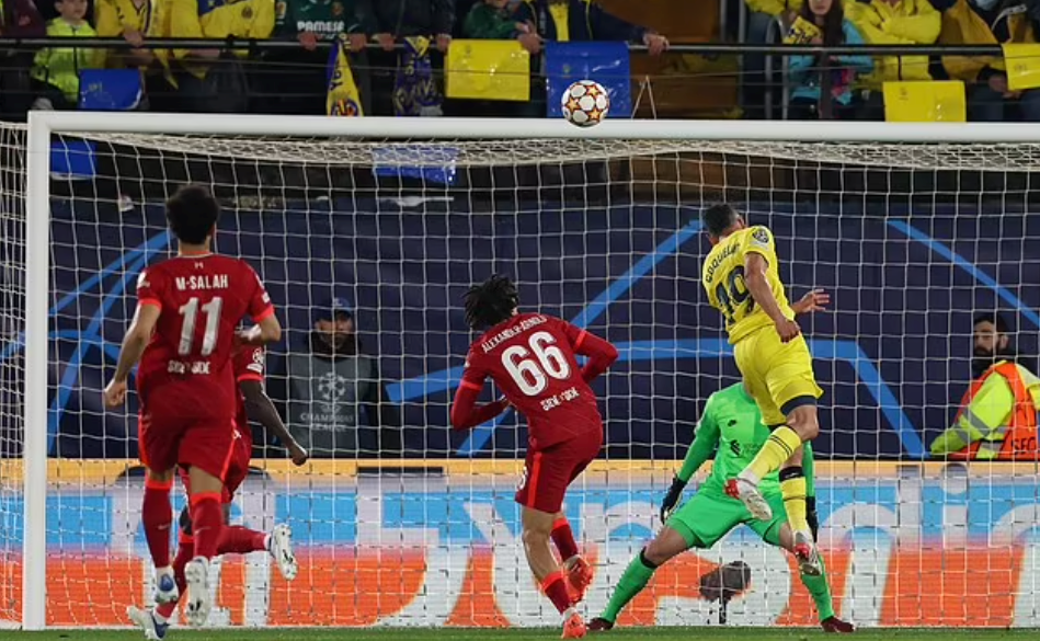 Đến phút 41, Capoue lại tỏa sáng với pha kiến tạo để Francis Coquelin nhân đôi cách biệt. (Nguồn: Getty Images)