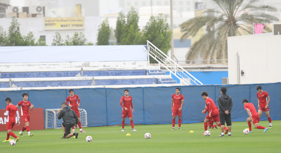 Các cầu thủ Việt Nam trong buổi luyện tập. (Ảnh: Hoàng Linh/TTXVN)