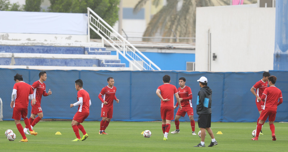 Các cầu thủ Việt Nam trong buổi luyện tập. (Ảnh: Hoàng Linh/TTXVN)