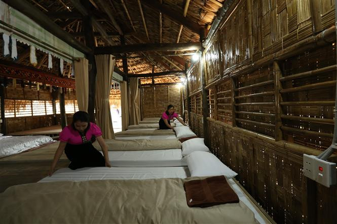 Nhà cộng đồng trong khu homestay Mường Then. (Ảnh: Tuấn Anh/TTXVN)