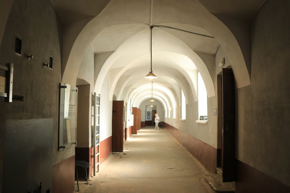 Phòng lâu đời nhất trong số đó nằm ngay trong nhà tù cũ của pháo đài Trubetskoi được xây dựng trong những năm 1870 -1872. (Ảnh: Hùng Võ/Vietnam+)