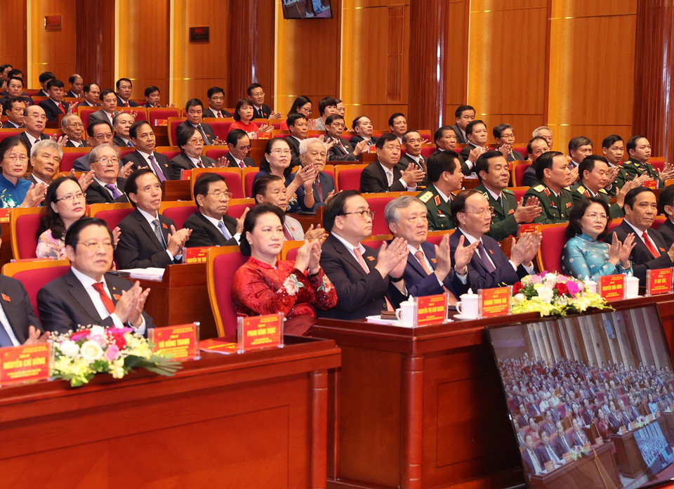 Chủ tịch Quốc hội Nguyễn Thị Kim Ngân cùng các đồng chí lãnh đạo Đảng, Nhà nước dự khai mạc Đại hội. (Ảnh: Trọng Đức/TTXVN)