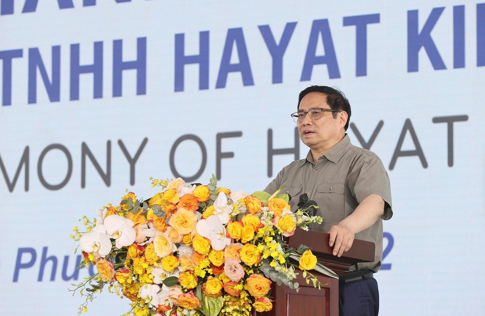 Thủ tướng Phạm Minh Chính phát biểu tại lễ khánh thành Nhà máy Công ty TNHH Hayat Kimya Việt Nam. (Ảnh: Dương Giang/TTXVN)