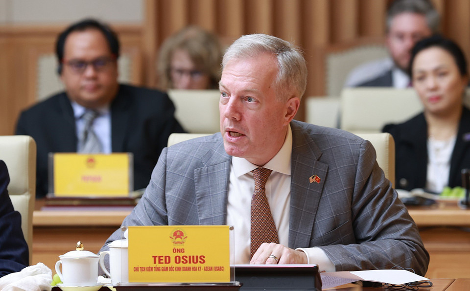 Nguyên Đại sứ Ted Osius, Chủ tịch kiêm Tổng Giám đốc Hội đồng Kinh doanh Hoa Kỳ-ASEAN phát biểu. (Ảnh: Dương Giang/TTXVN)