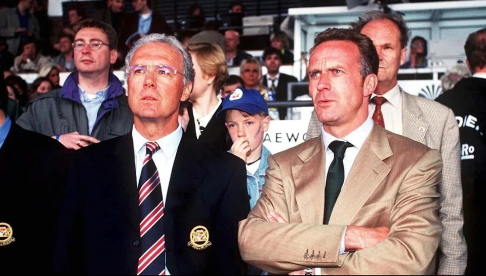 Huyền thoại Franz Beckenbauer và Karl-Heinz Rummenigge, Giám đốc Điều hành của Bayern. (Nguồn: FcBayern)